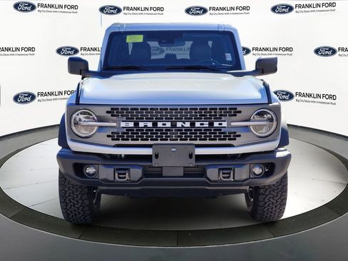 New 2025 Ford Bronco Badlands image 8