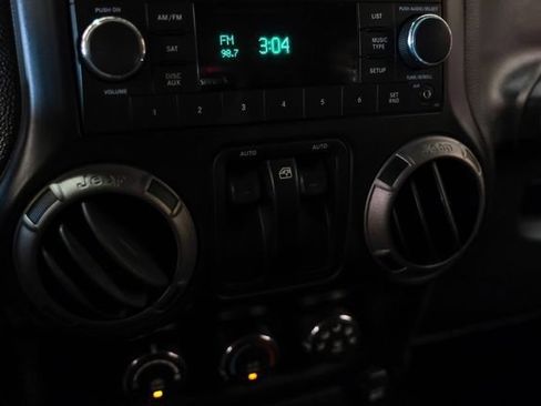 Used 2014 Jeep Wrangler Sport w/ Quick Order Package 23S AWD/4WD image 21