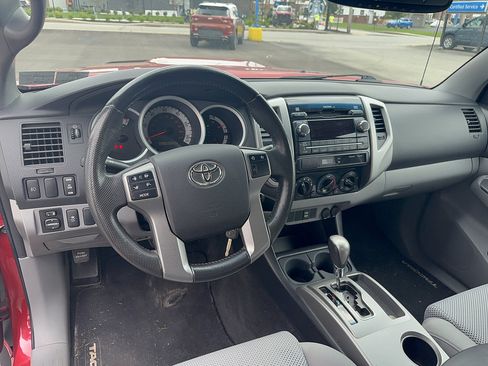 Used 2012 Toyota Tacoma 4x4 Double Cab w/ TRD Sport Pkg image 13
