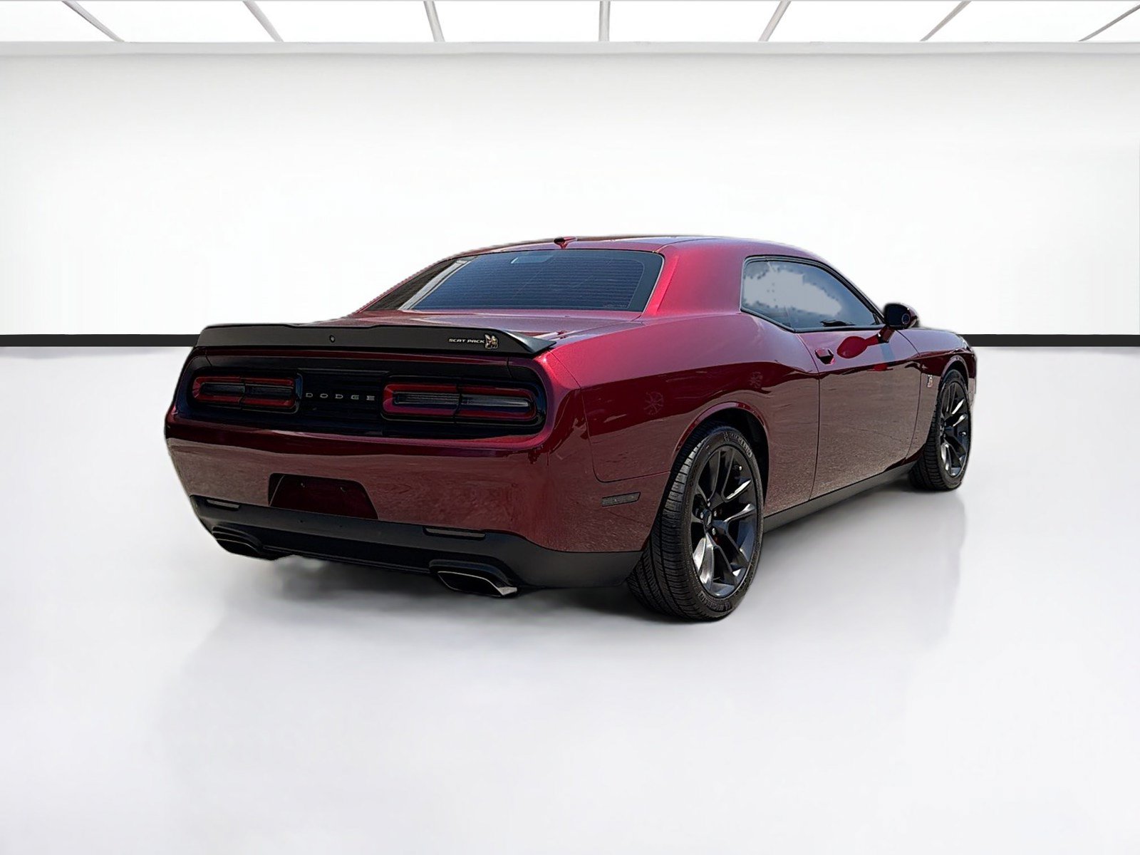 Used 2021 Dodge Challenger R/T Scat Pack RWD image 4
