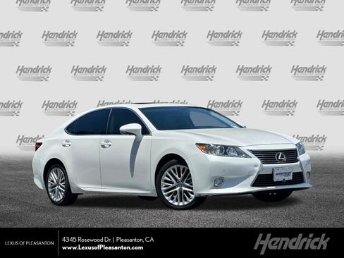 Used 2013 Lexus ES 350 w/ Luxury Pkg FWD image 1