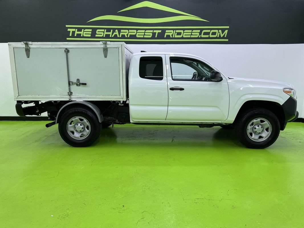 Used 2023 Toyota Tacoma SR AWD/4WD image 11