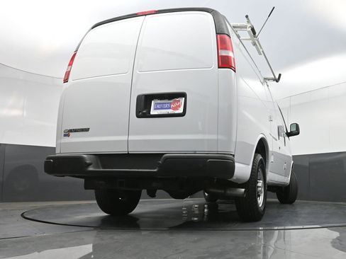 Used 2022 Chevrolet Express 2500 w/ Driver Convenience Package RWD image 25