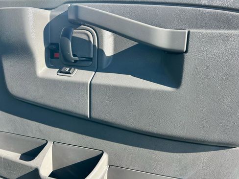 Used 2019 Chevrolet Express 2500 w/ Communications Package image 10
