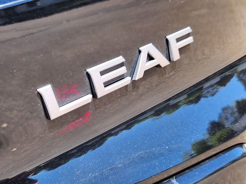 Used 2024 Nissan Leaf S FWD image 9