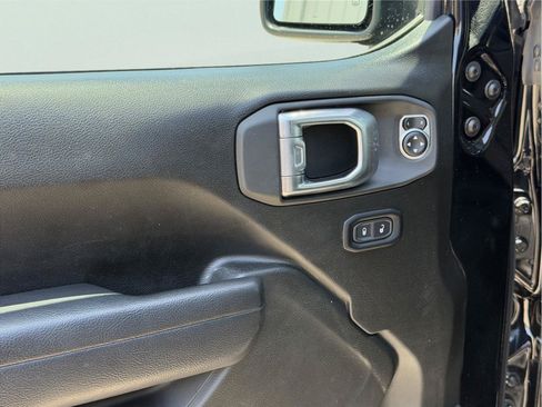 Used 2025 Jeep Wrangler Unlimited Sport S 4xe AWD/4WD image 12