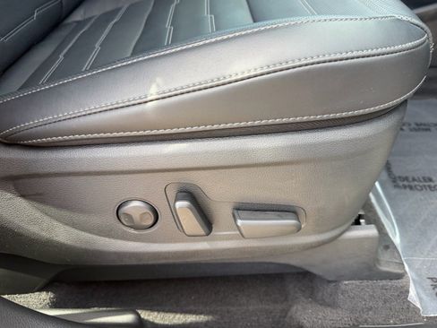 Used 2025 Kia Telluride SX Prestige image 14