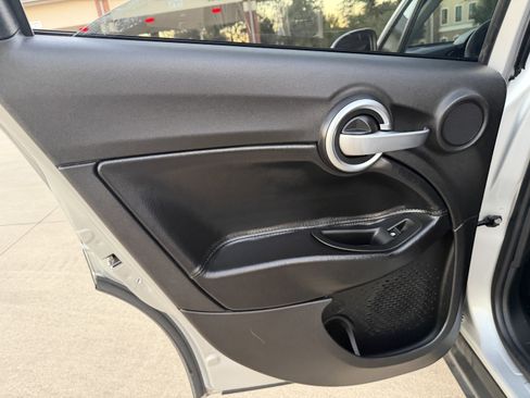 Used 2016 FIAT 500X Trekking image 24