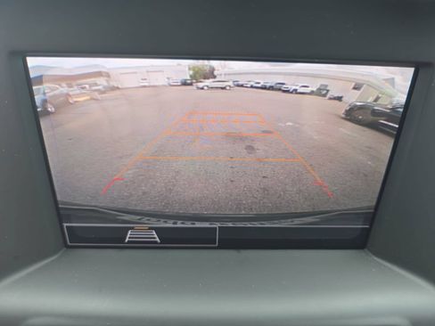 Certified 2023 GMC Terrain SLE w/ Driver Convenience Package AWD/4WD image 25