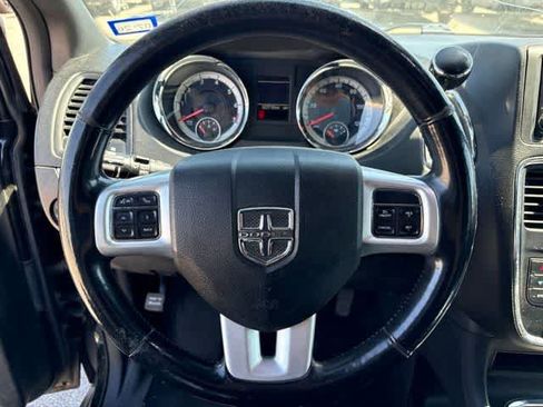 Used 2018 Dodge Grand Caravan GT FWD image 13