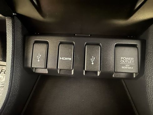 Used 2017 Honda HR-V EX image 25