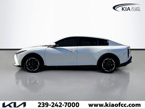 New 2025 Kia K4 EX image 2