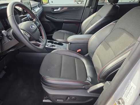 Used 2025 Ford Escape ST-Line AWD/4WD image 15