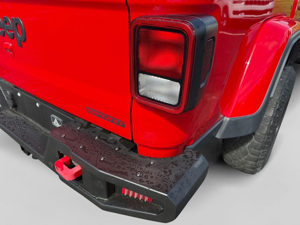 Used 2021 Jeep Gladiator Sport AWD/4WD image 18