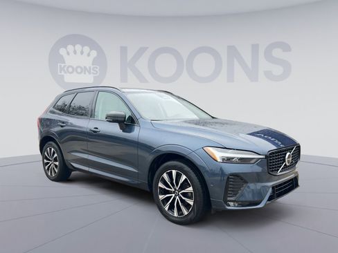 Used 2023 Volvo XC60 B5 Plus AWD/4WD image 2