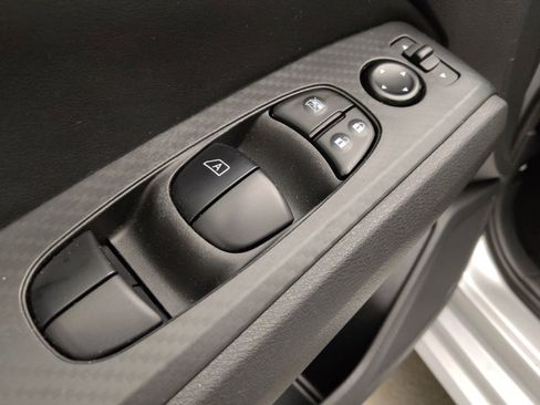 Used 2024 Nissan Altima 2.5 SV image 27