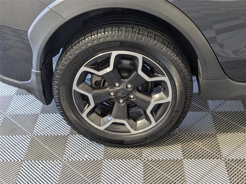 Used 2015 Subaru Crosstrek 2.0i Limited w/ Popular Package #1 image 9
