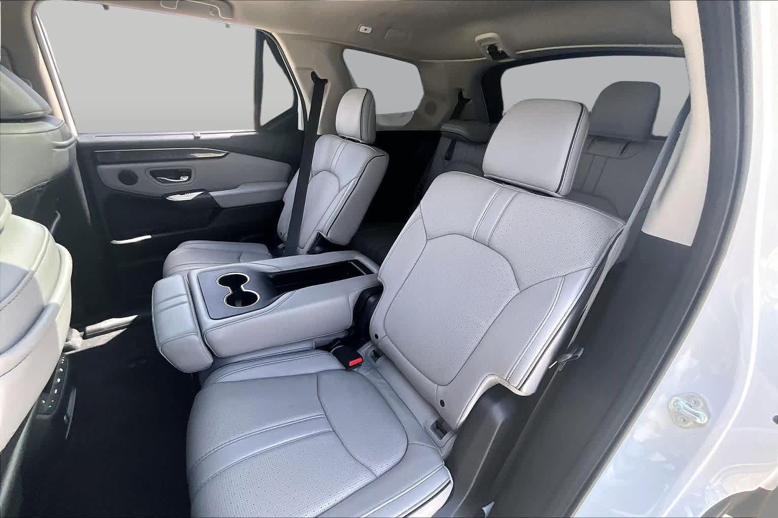 Used 2023 Honda Pilot Elite image 19