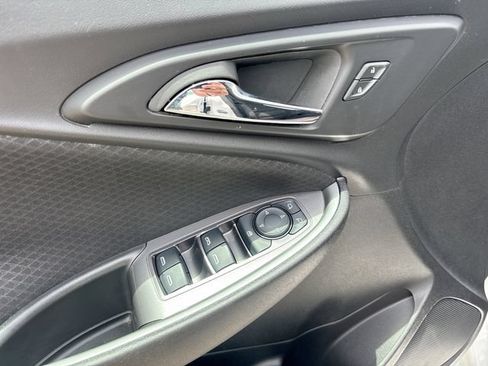Used 2024 Chevrolet Malibu LT FWD image 13
