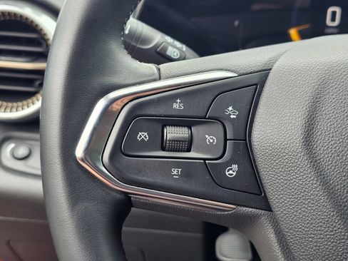 Used 2024 Chevrolet Trax ACTIV w/ Driver Confidence Package FWD image 31