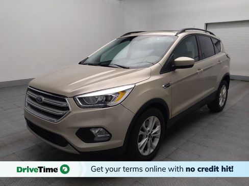 Used 2017 Ford Escape SE w/ Equipment Group 201A FWD image 1