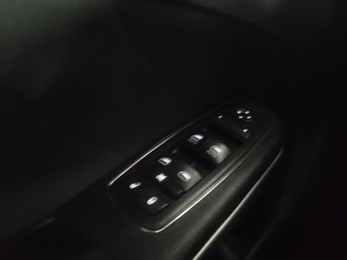 Used 2018 Dodge Charger SXT Plus RWD image 27