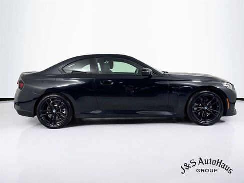 Used 2024 BMW 230i Coupe w/ Premium Package RWD image 8