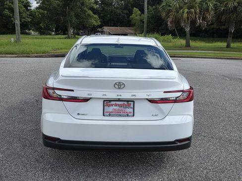 Used 2025 Toyota Camry LE FWD image 3