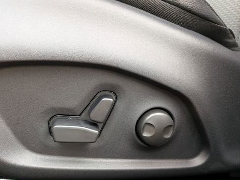 New 2026 Jeep Compass Latitude image 10