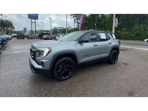 Used 2025 GMC Terrain Elevation w/ Elevation Premium Package AWD/4WD image 6