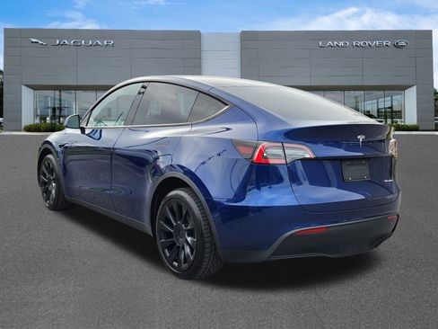 Used 2021 Tesla Model Y Long Range image 3