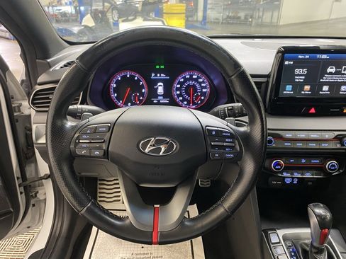 Used 2019 Hyundai Veloster Turbo image 21