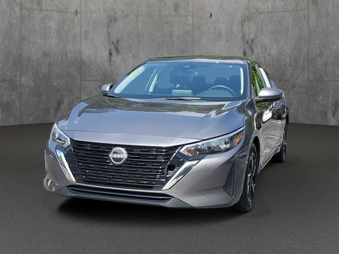 Used 2024 Nissan Sentra SV FWD image 3