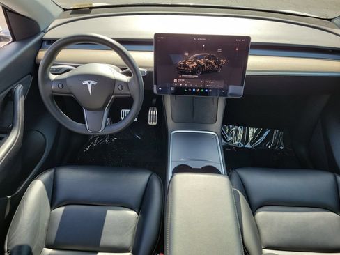 Used 2022 Tesla Model Y Long Range AWD/4WD image 13