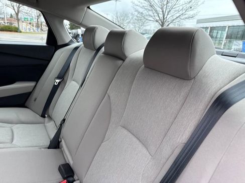 Used 2023 Honda Accord LX image 17