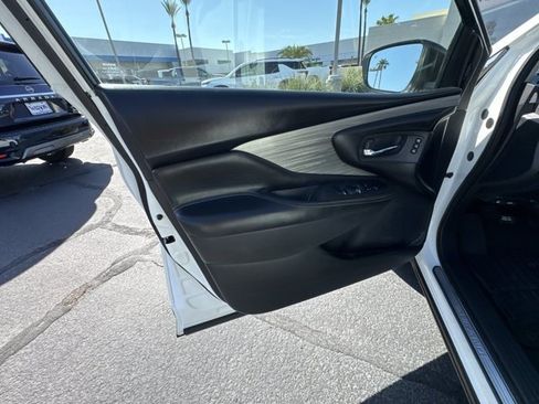 Used 2018 Nissan Murano Platinum w/ Cargo Package FWD image 23