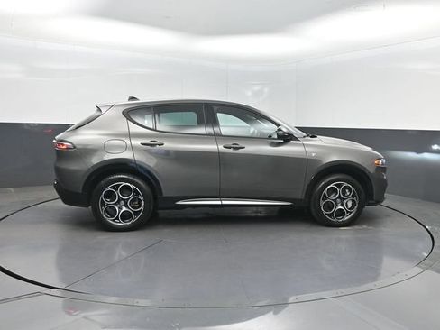 Used 2024 Alfa Romeo Tonale Ti AWD/4WD image 30