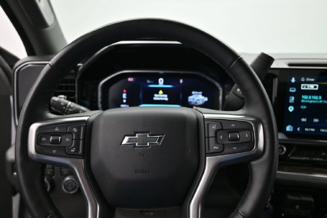 Used 2026 Chevrolet Silverado 1500 RST AWD/4WD image 19
