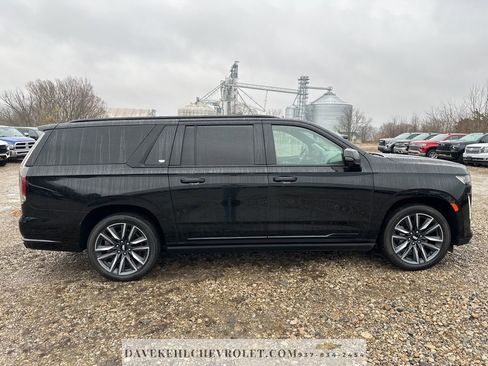 Used 2022 Cadillac Escalade ESV Sport w/ Touring Package image 51