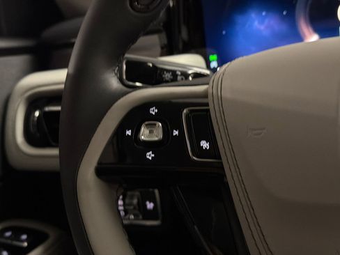 New 2026 Lincoln Aviator AWD image 25