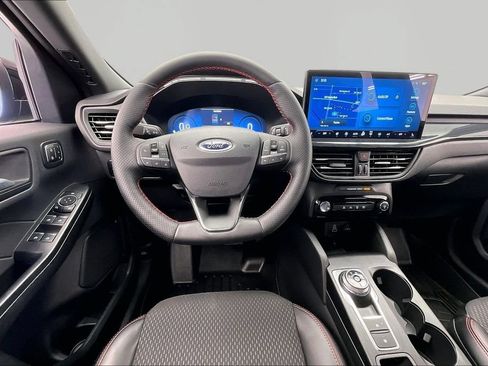 Certified 2025 Ford Escape ST-Line Elite AWD/4WD image 5