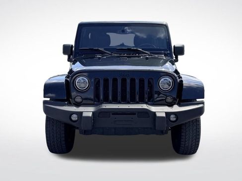 Used 2016 Jeep Wrangler Unlimited Sahara AWD/4WD image 10