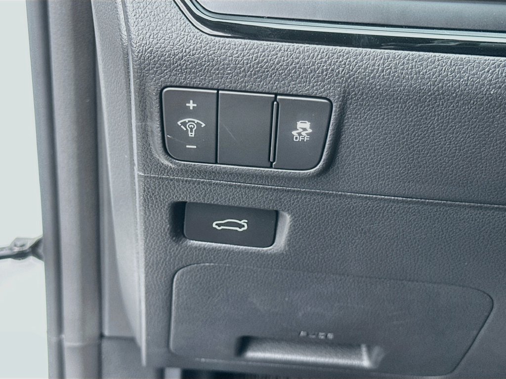 New 2027 Kia K5 GT-Line FWD image 10