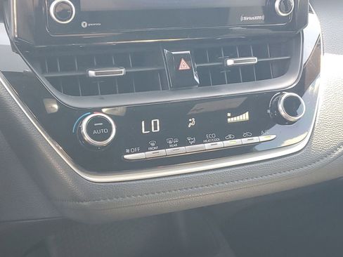 Used 2022 Toyota Corolla SE image 23