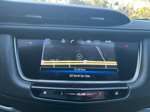 Used 2018 Cadillac XT5 Luxury image 26