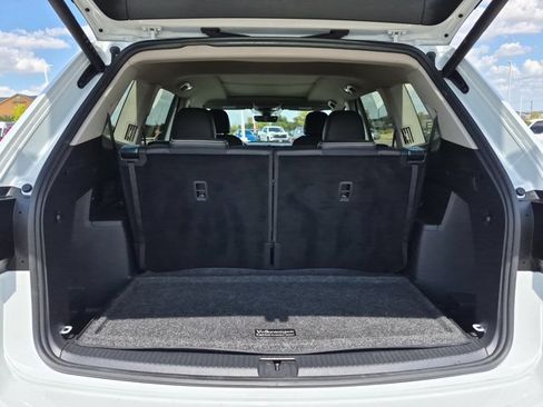 Used 2024 Volkswagen Atlas SE FWD image 6