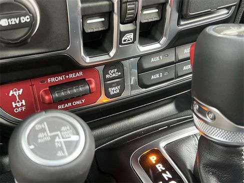 New 2026 Jeep Wrangler Unlimited Rubicon w/ Xtreme 35 Tire Package image 19