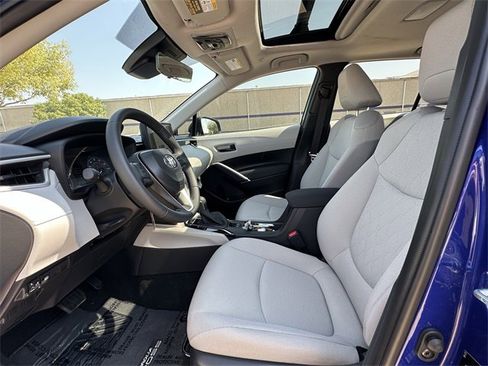 Certified 2025 Toyota Corolla Cross LE w/ Moonroof Package image 24
