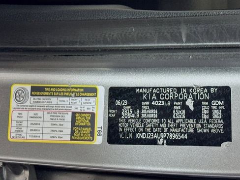 Used 2023 Kia Soul LX FWD image 28