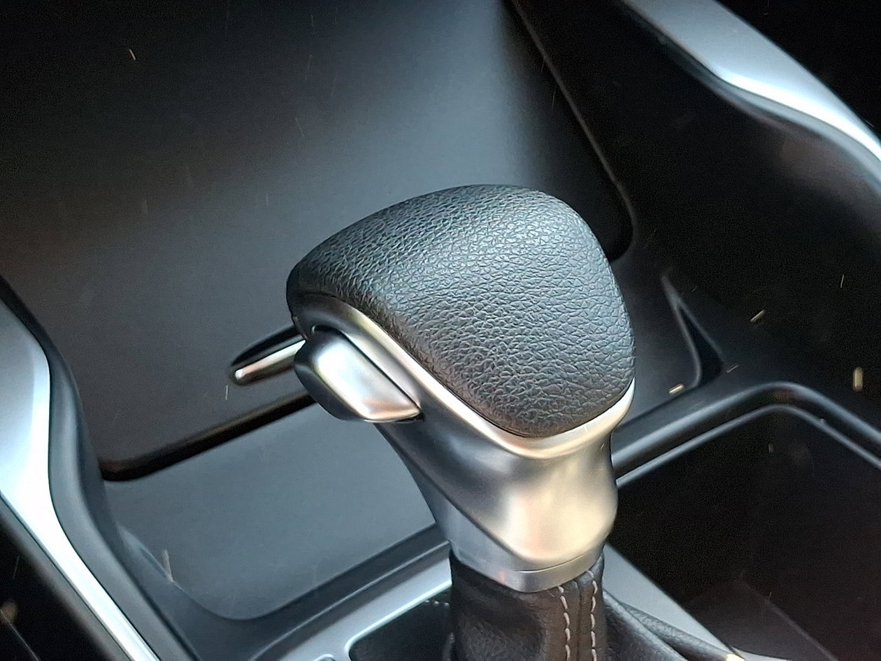 Used 2023 Kia Sorento LX FWD image 14